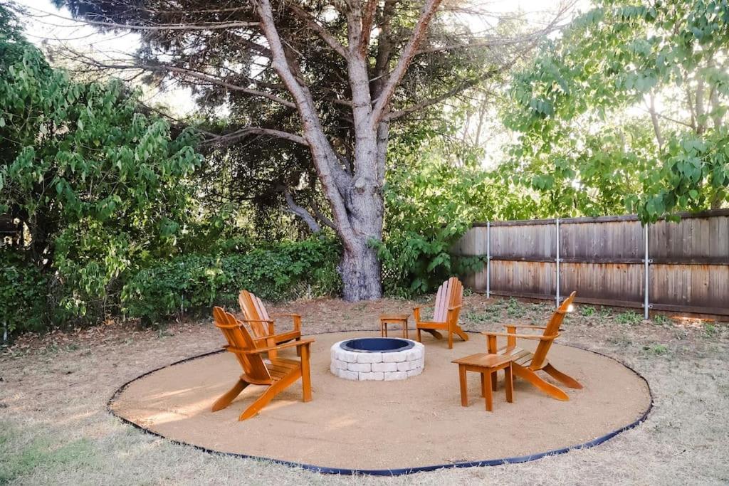 Villa The Little Getaway-Sleeps 4, Firepit, Pet Friendly Pottsboro Exterior foto